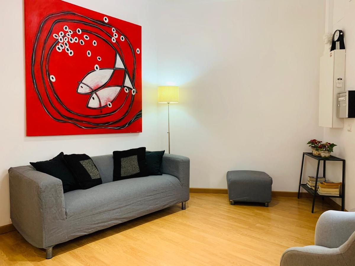 Super Balmes Guest House Barcelona Bagian luar foto